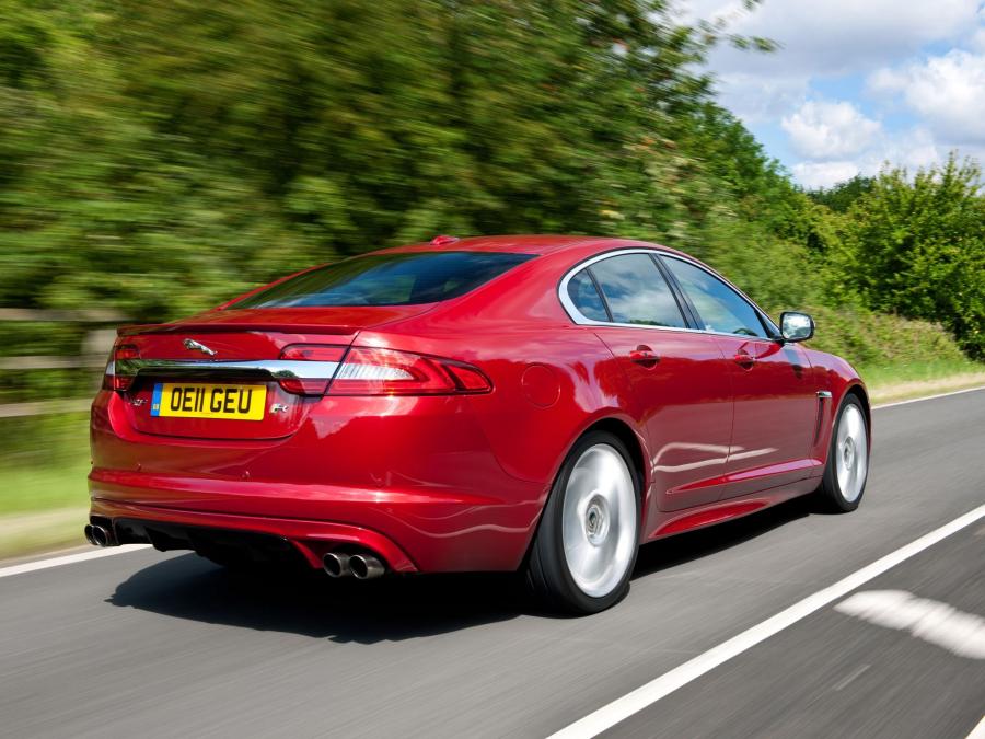  Jaguar XFR 2011 года  (UK) (фото 6 из 13)